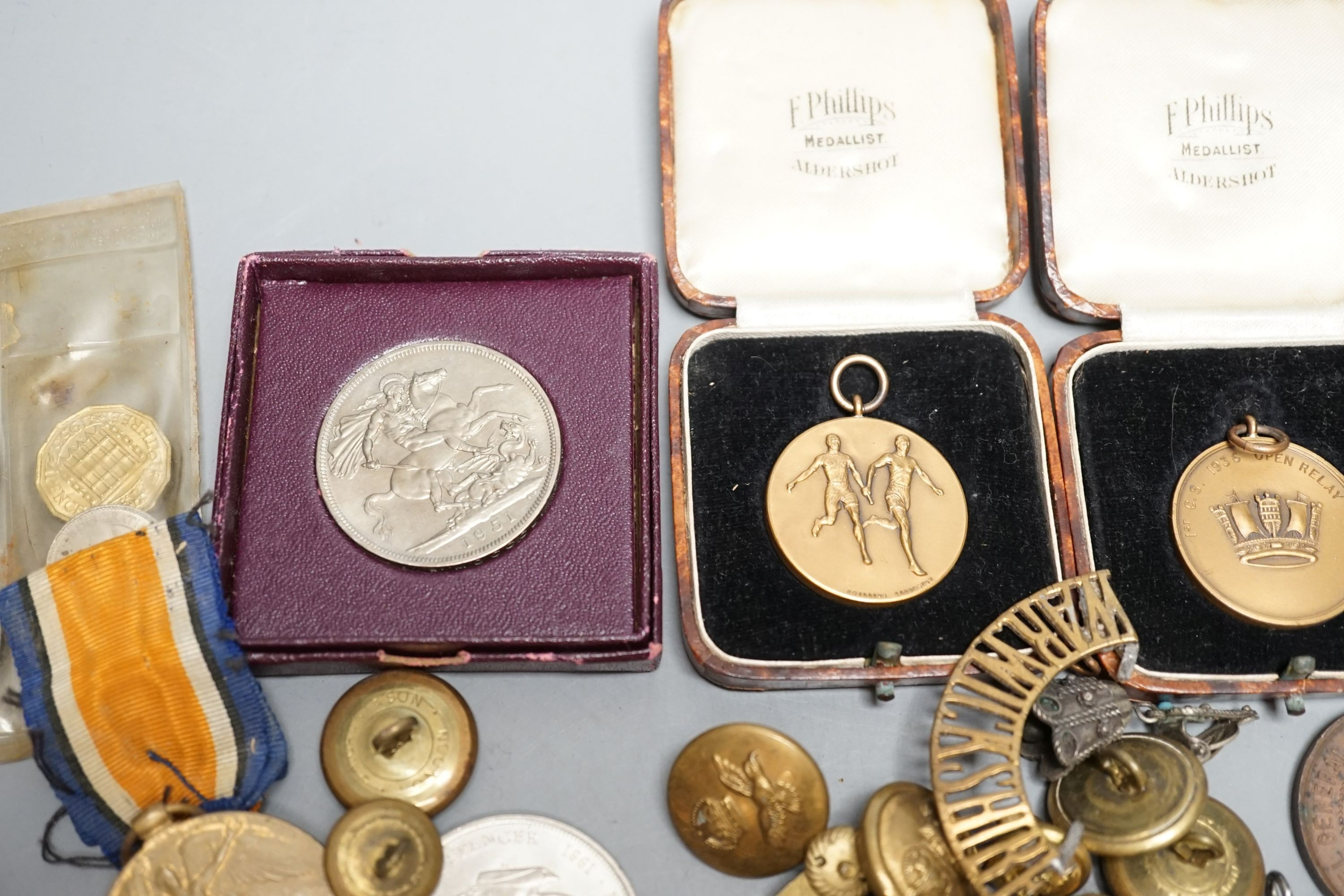 Mixed WW2 medals and coins